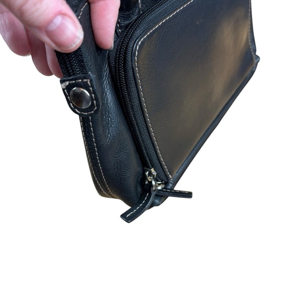 EUC Fossil Black Leather Shoulder Bag - Picture 14 of 16